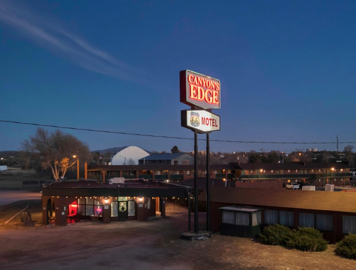 Canyon'S Edge Route 66 Motel Ash Fork Esterno foto